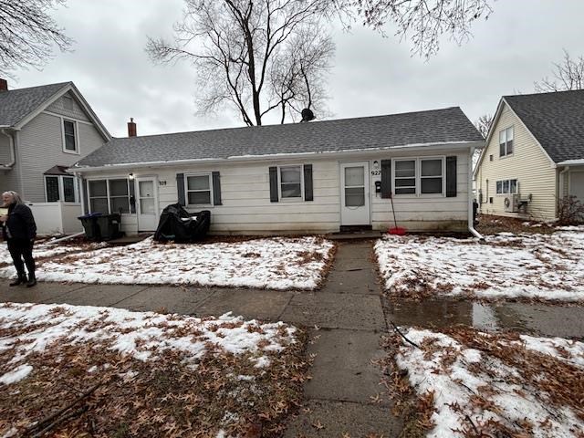 927/929 Fairchild Street Iowa City IA 52240