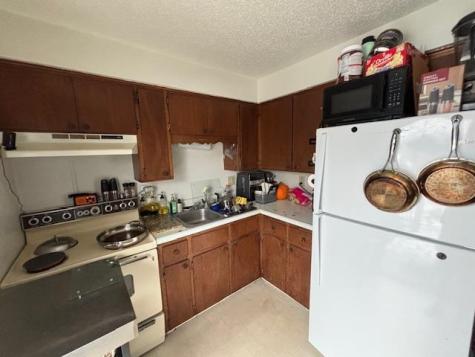 927/929 Fairchild Street Iowa City IA 52240