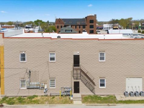 230 S Dubuque Street Solon IA 52333