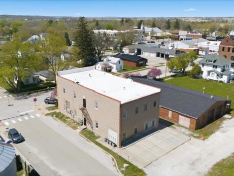 230 S Dubuque Street Solon IA 52333