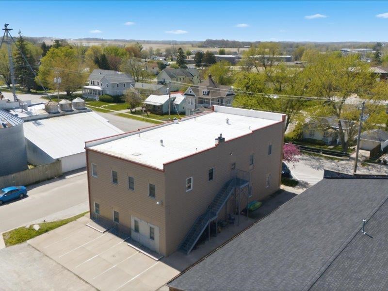 230 S Dubuque Street Solon IA 52333