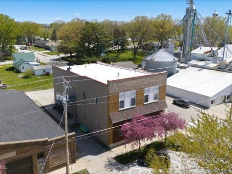 230 S Dubuque Street Solon IA 52333