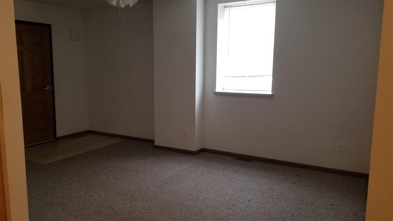 230 S Dubuque Street Solon IA 52333