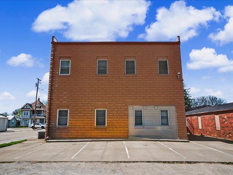 230 S Dubuque Street Solon IA 52333
