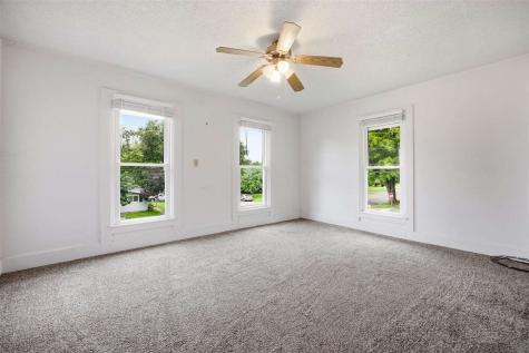 620 N Marion Avenue Washington IA 52353