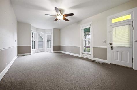 620 N Marion Avenue Washington IA 52353