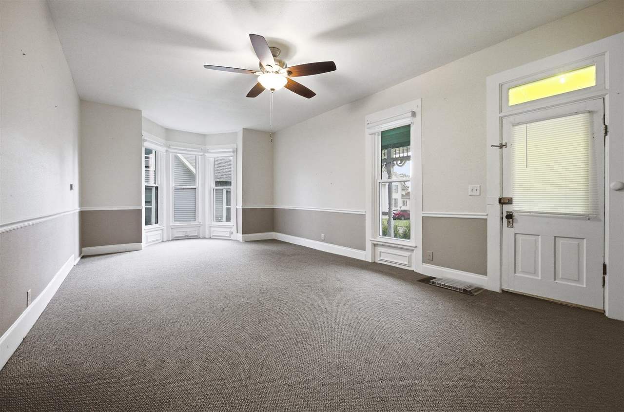 620 N Marion Avenue Washington IA 52353
