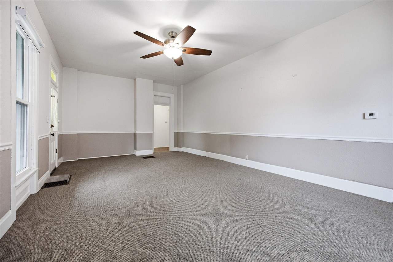620 N Marion Avenue Washington IA 52353