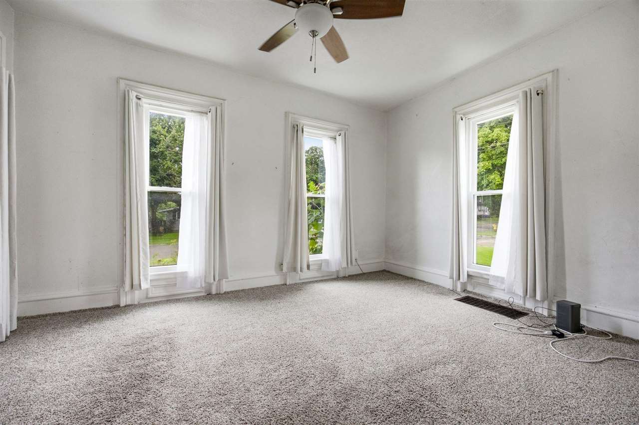 620 N Marion Avenue Washington IA 52353
