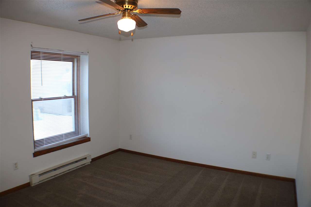 805/807 20th Avenue Coralville IA 52241