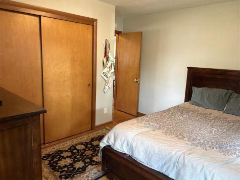2729 & 2731 Wayne Avenue Iowa City IA 52240
