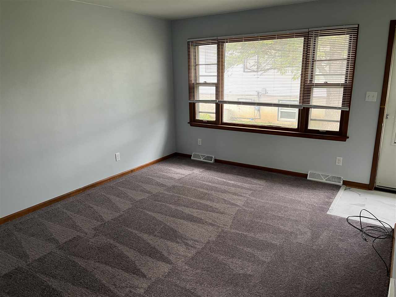 2729 & 2731 Wayne Avenue Iowa City IA 52240
