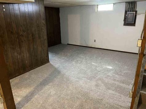 2729 & 2731 Wayne Avenue Iowa City IA 52240