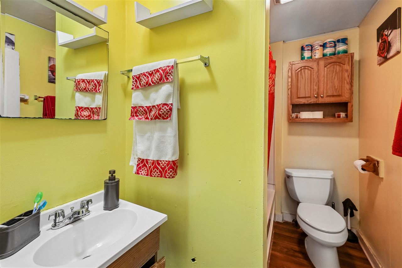 323 N Lucas Street Iowa City IA 52245