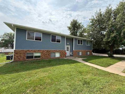 2841 Cory Court SW Cedar Rapids IA 52404
