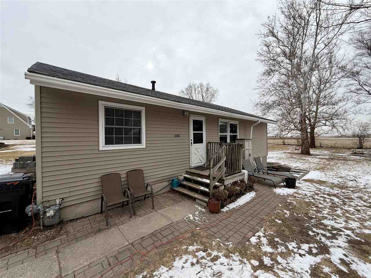 4304 V Street Homestead IA 52236