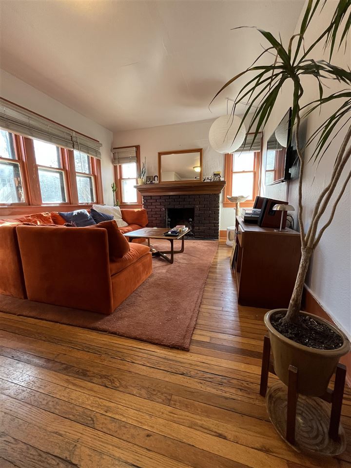 611 S 7th Avenue Iowa City IA 52240