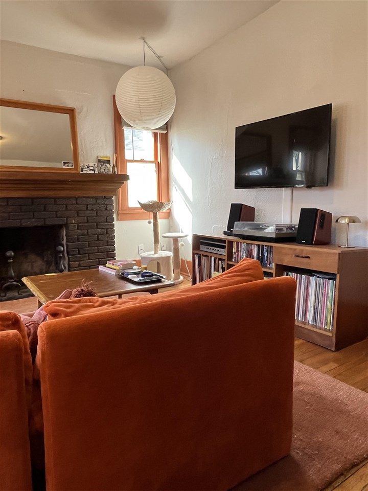 611 S 7th Avenue Iowa City IA 52240