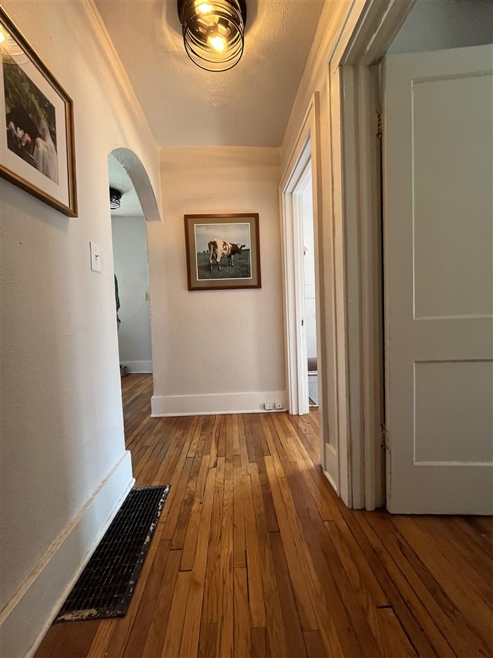 611 S 7th Avenue Iowa City IA 52240