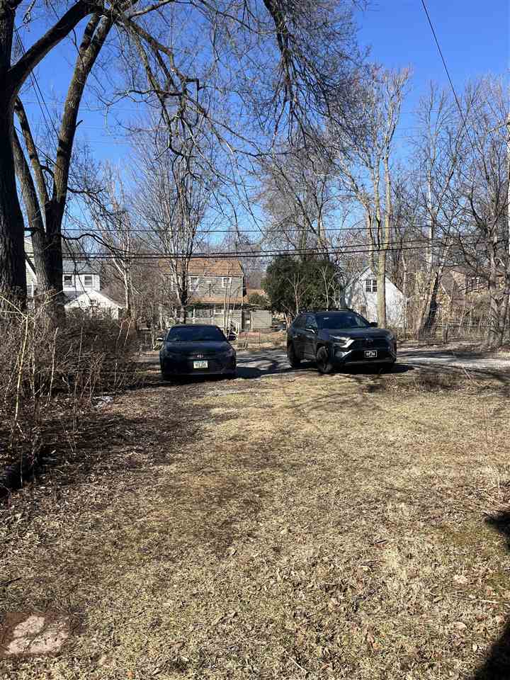 611 S 7th Avenue Iowa City IA 52240