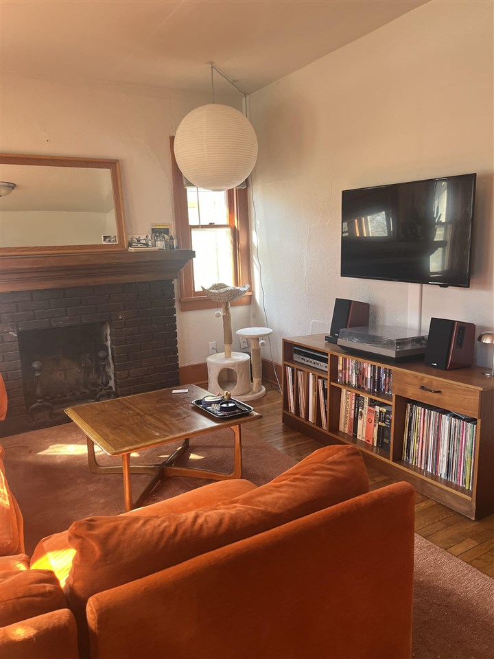 611 S 7th Avenue Iowa City IA 52240