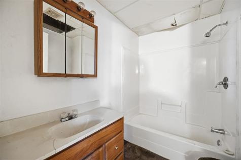 1228 6th Avenue SE Cedar Rapids IA 52403