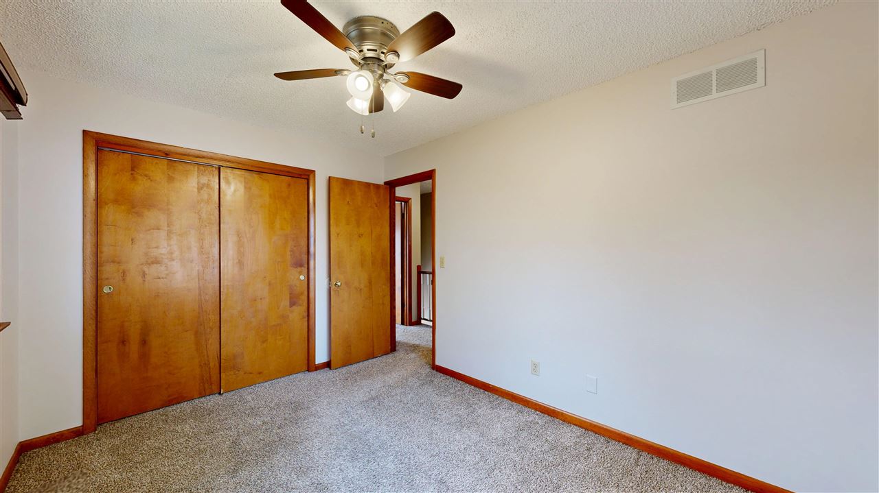 825 Emerald Street Iowa City IA 52246