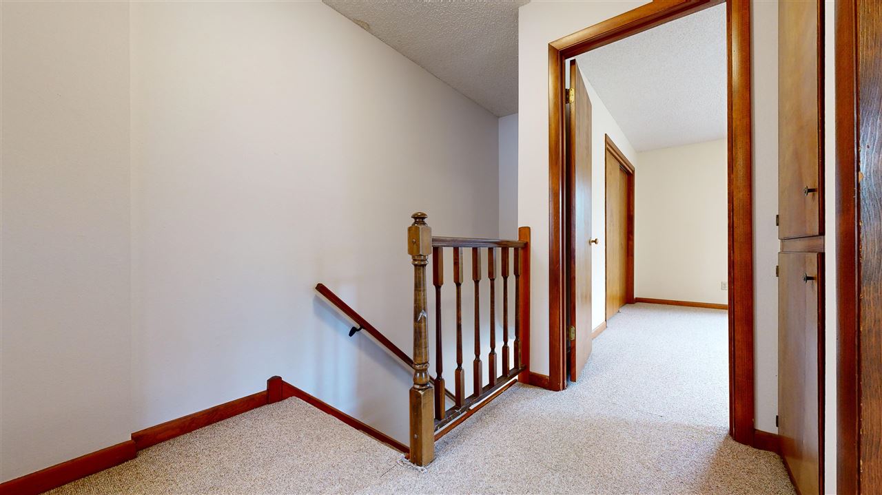 825 Emerald Street Iowa City IA 52246