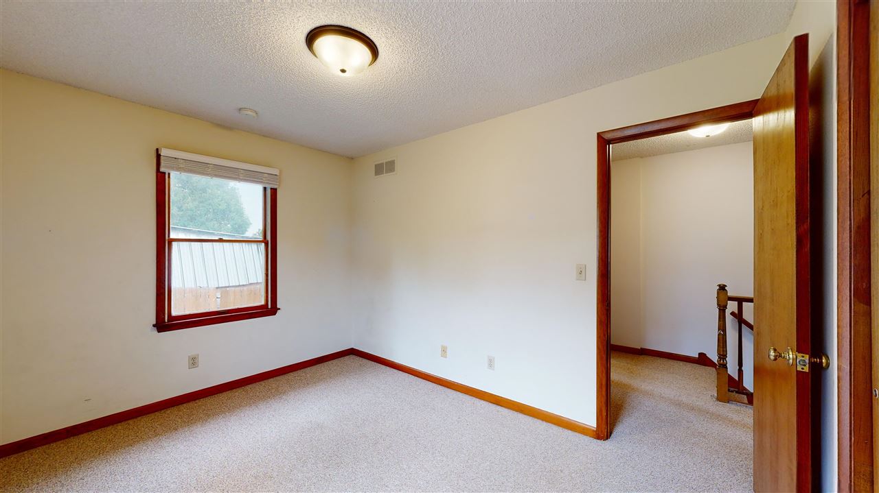 825 Emerald Street Iowa City IA 52246