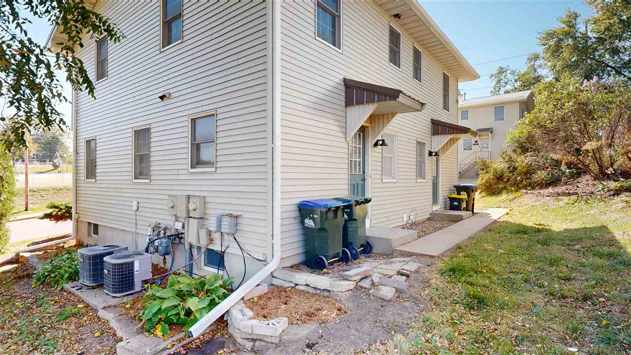 825 Emerald Street Iowa City IA 52246