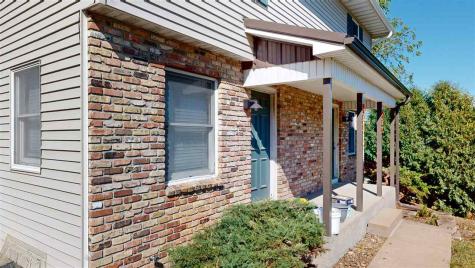 825 Emerald Street Iowa City IA 52246