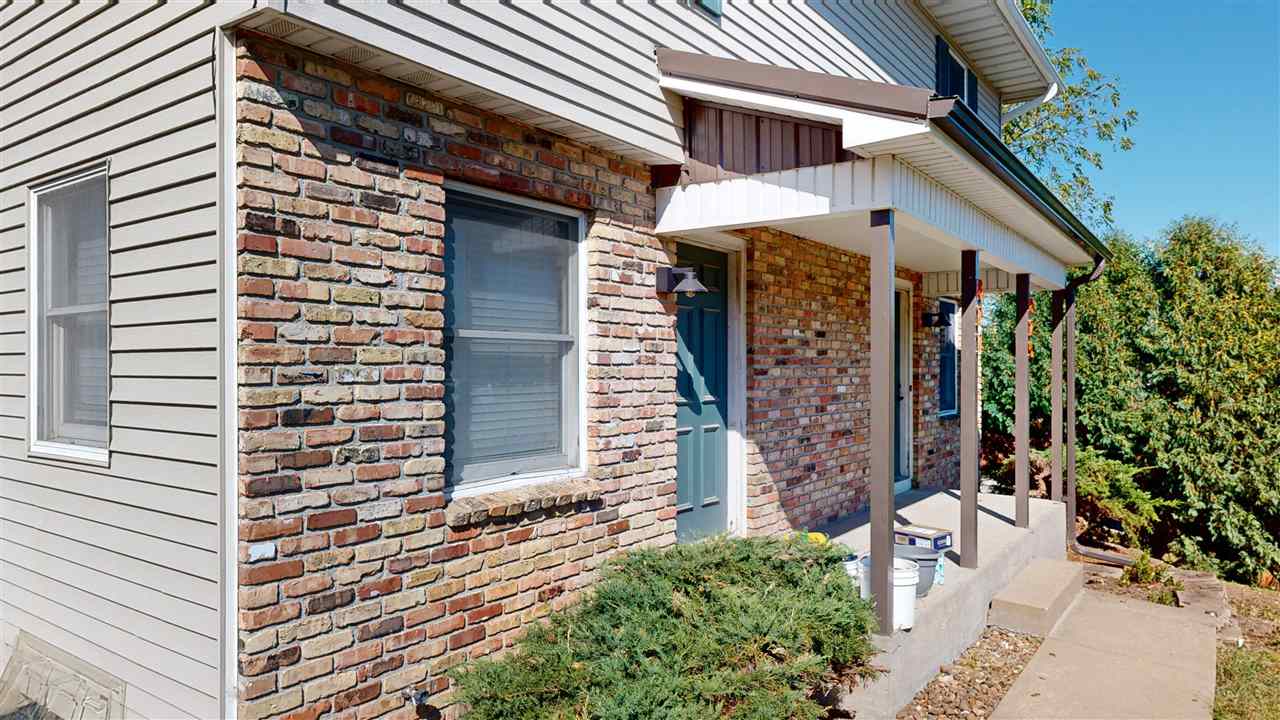 825 Emerald Street Iowa City IA 52246