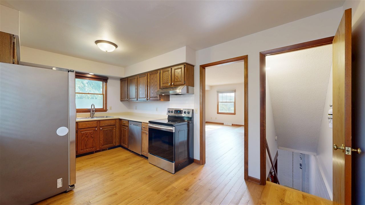 825 Emerald Street Iowa City IA 52246