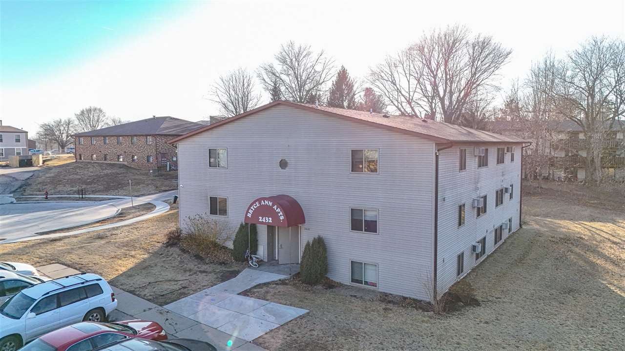 2432 Petsel Place Iowa City IA 52246