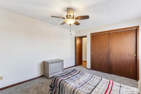 2432 Petsel Place Iowa City IA 52246