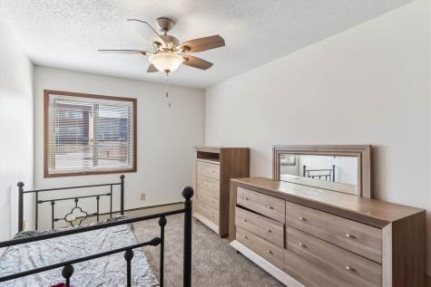 2432 Petsel Place Iowa City IA 52246