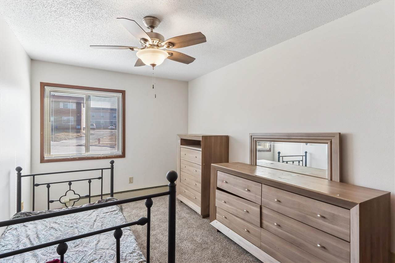 2432 Petsel Place Iowa City IA 52246