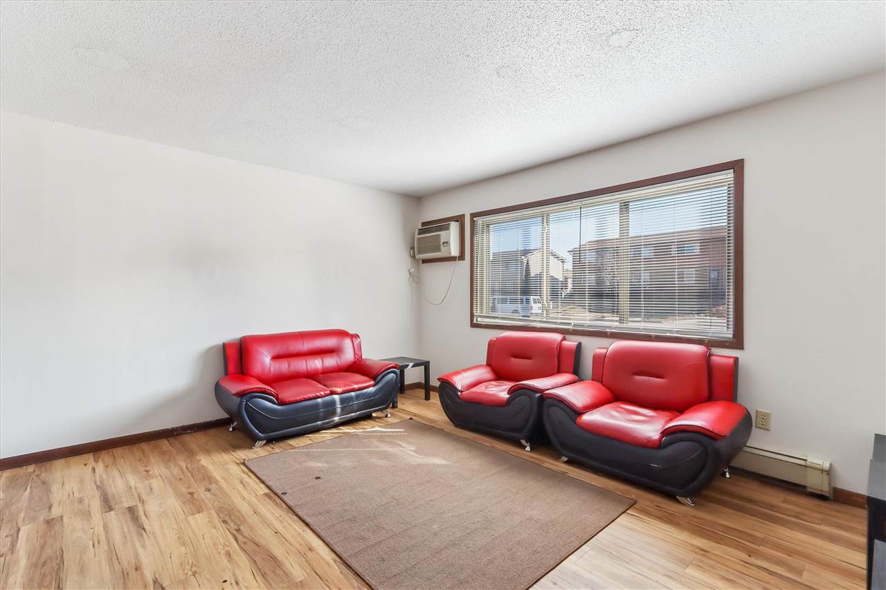 2432 Petsel Place Iowa City IA 52246