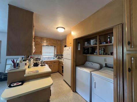 1707 Wilson Iowa City IA 52240