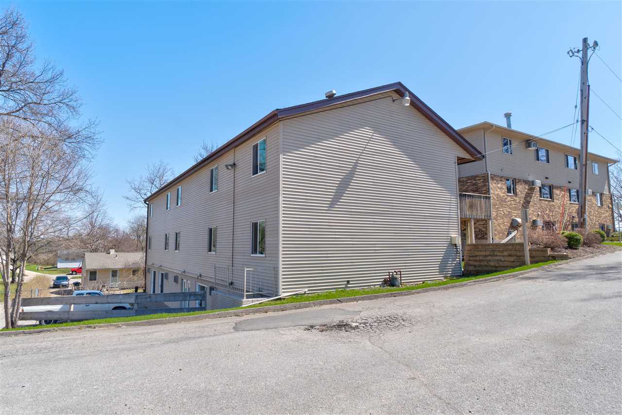 732,736,740 Michael Street Iowa City IA 52246