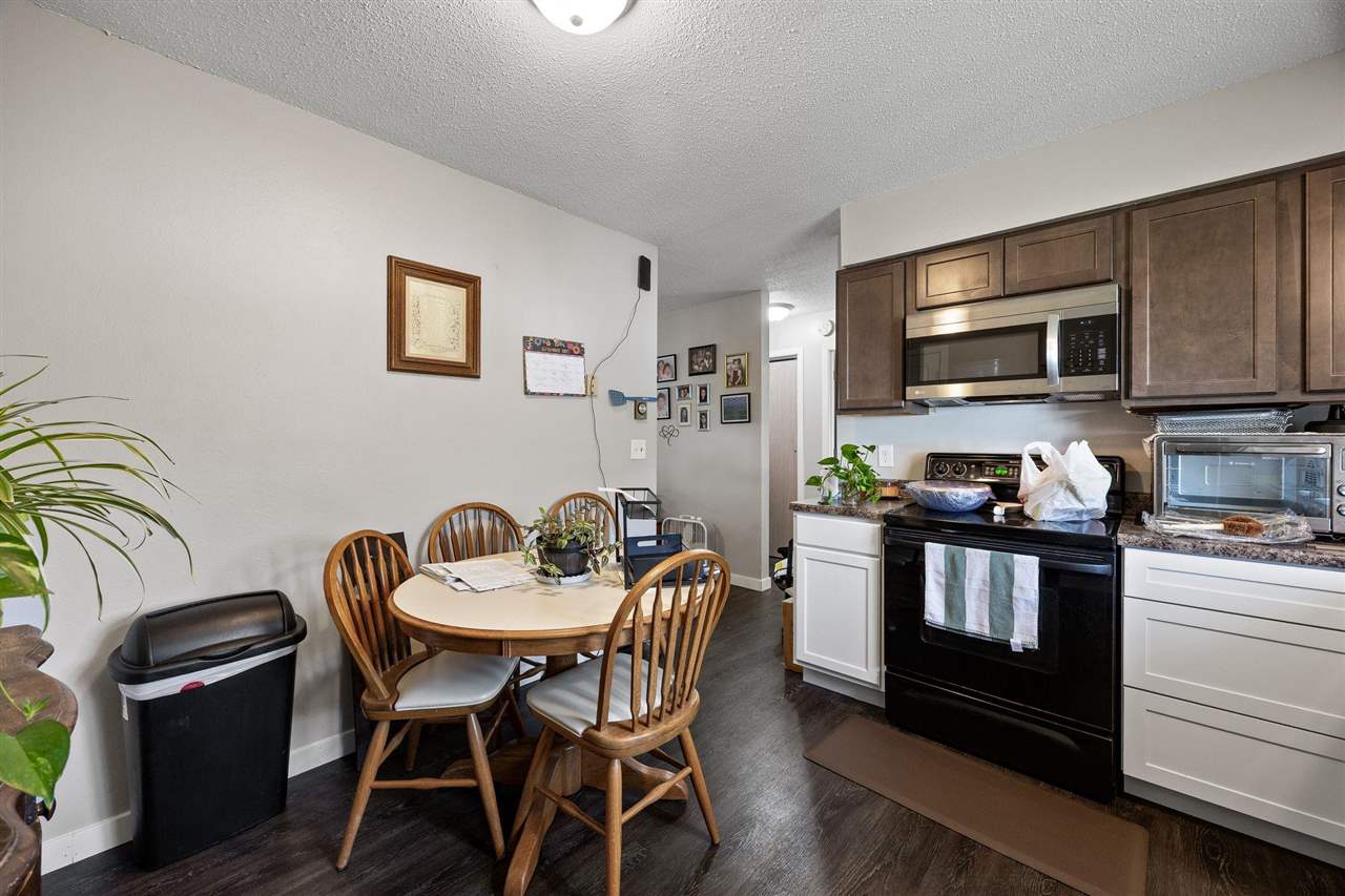 302 Maple Lane Walker IA 52352