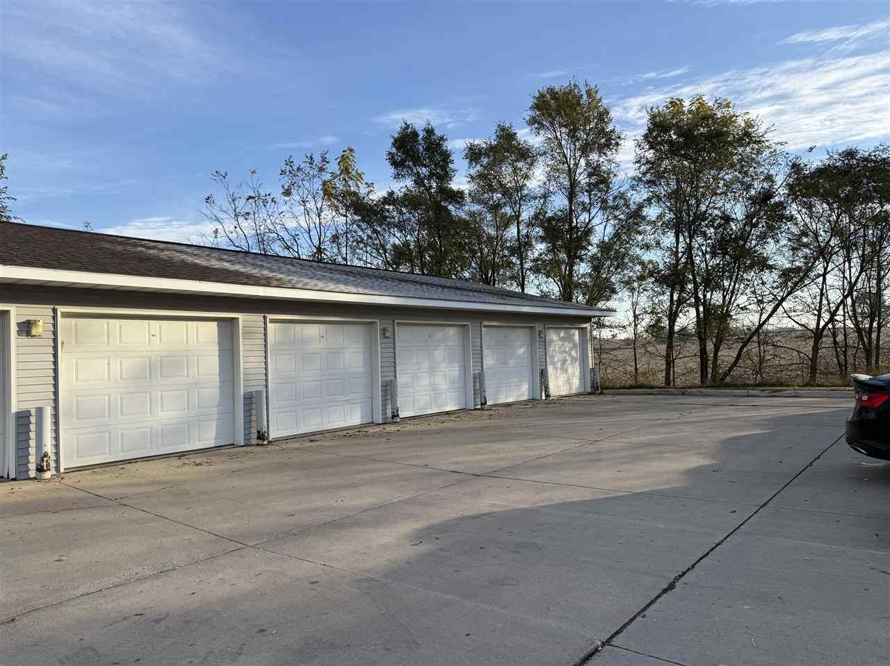 521-577 N 4th Street West Branch IA 52358