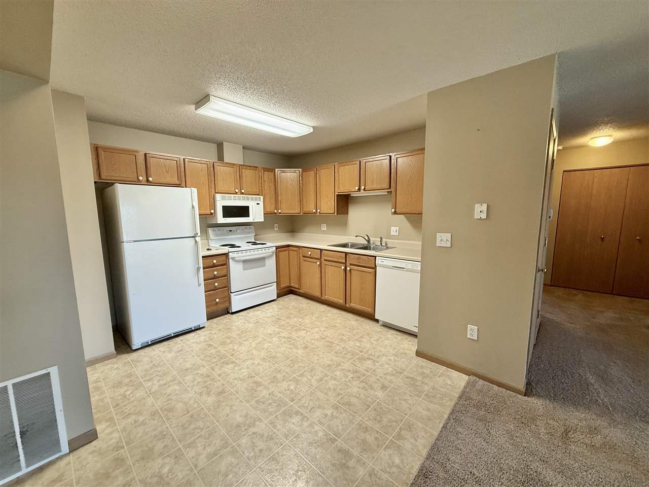 521-577 N 4th Street West Branch IA 52358