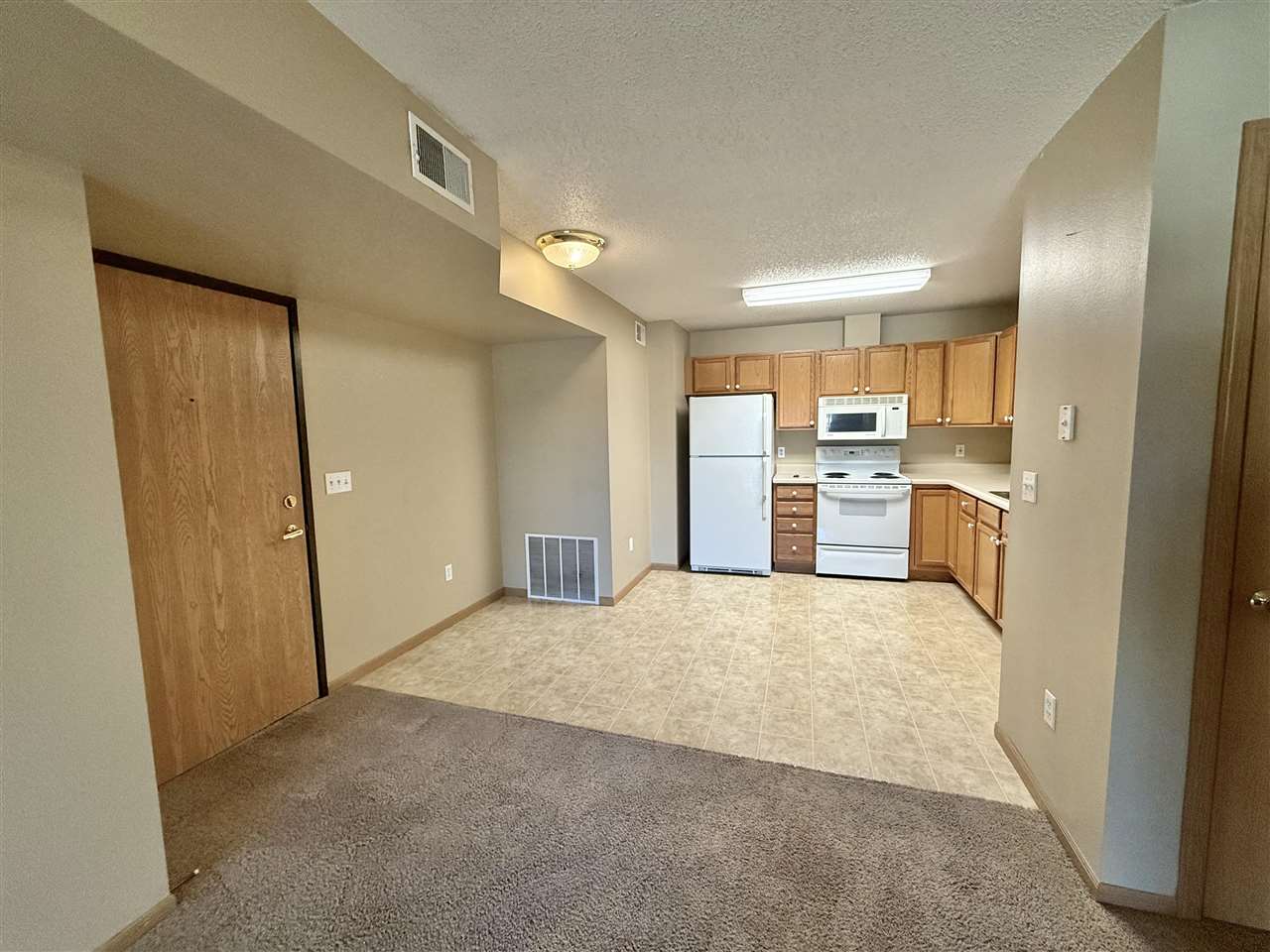 521-577 N 4th Street West Branch IA 52358