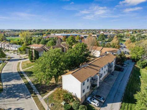 403 Westwinds Dr # 461 Iowa City IA 52246