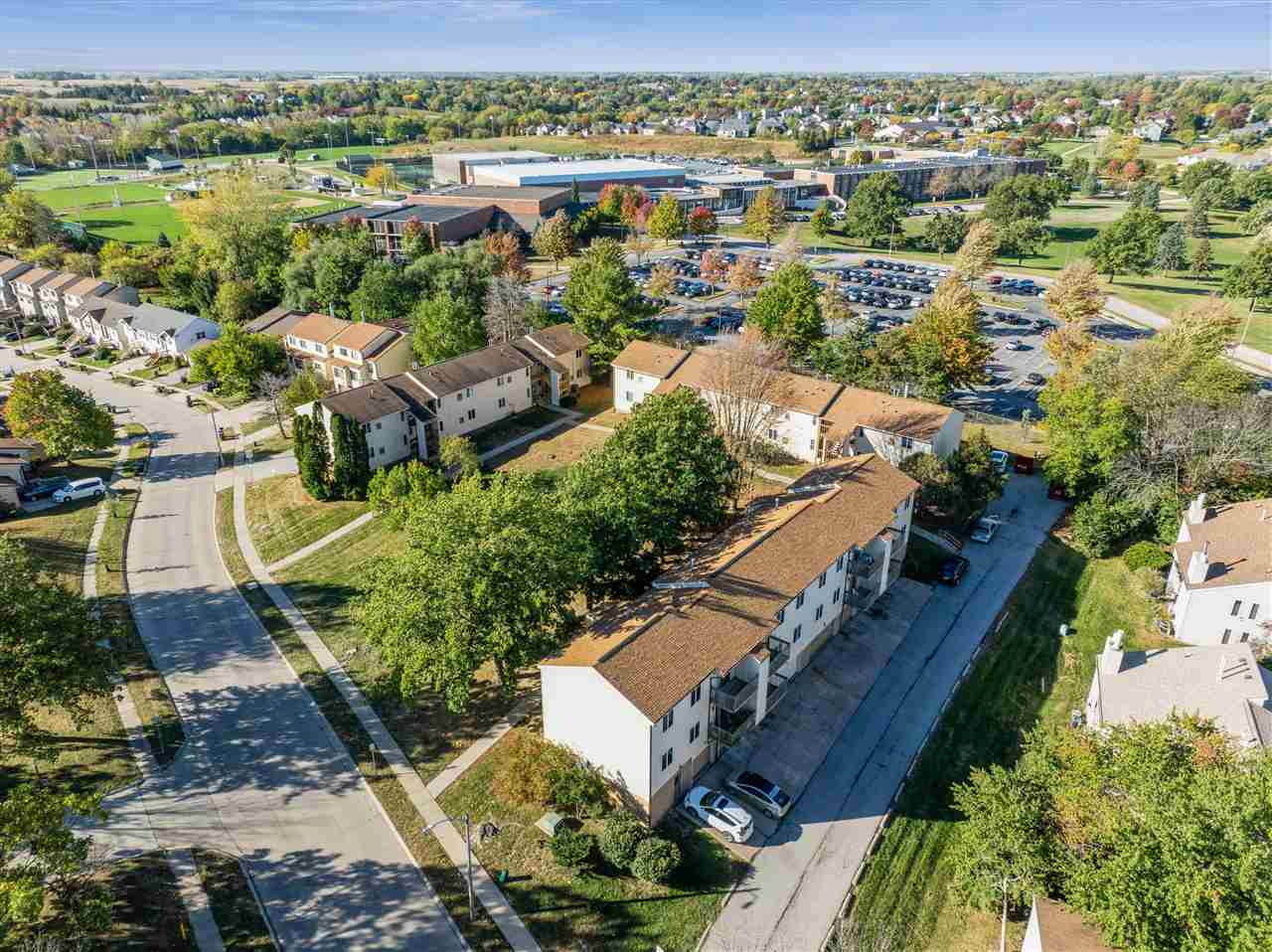 403 Westwinds Dr # 461 Iowa City IA 52246