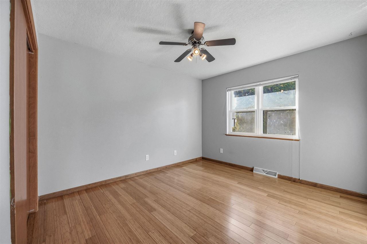 819 G Avenue NW Cedar Rapids IA 52405