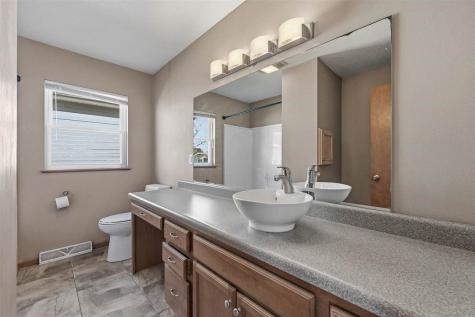 819 G Avenue NW Cedar Rapids IA 52405