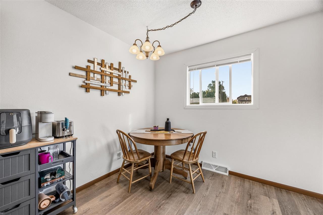 410/412 9th Avenue Clarence IA 52216
