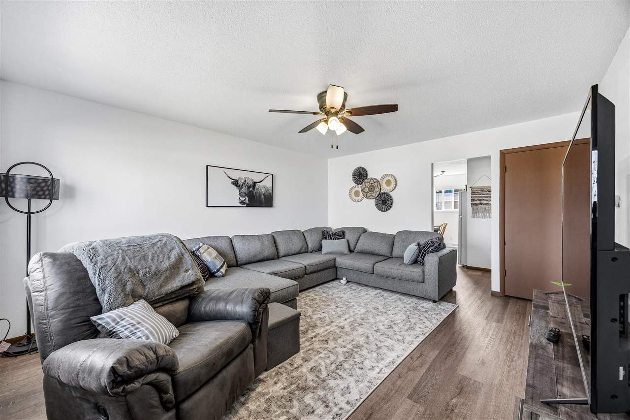 410/412 9th Avenue Clarence IA 52216